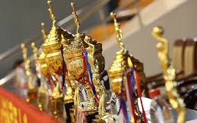 什么是“下注人格分裂”？（如何理解“下注人格分裂”？）