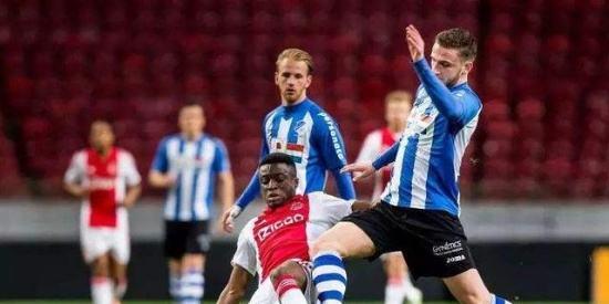 轮对红魔来 轮对红魔来